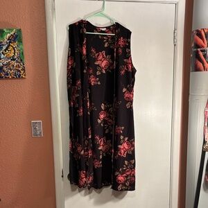LuLaRoe Black and Pink Floral Sleeveless Top